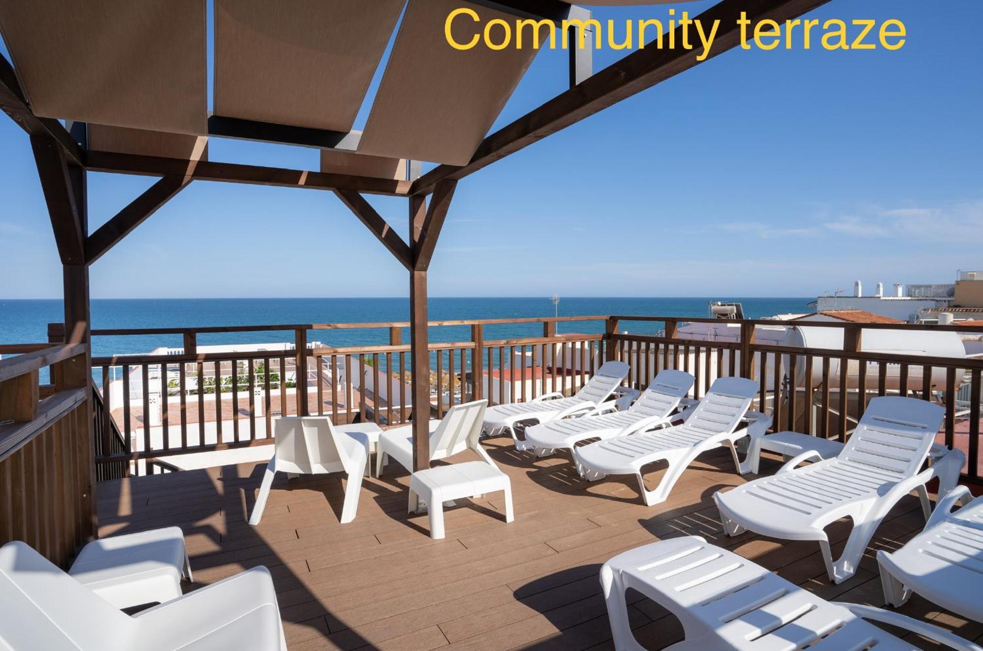 Playa Carihuela Estudio Rey El Carmen Торемолинос Екстериор снимка